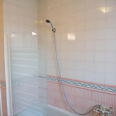 A View To A - Bairro Alto Apartman