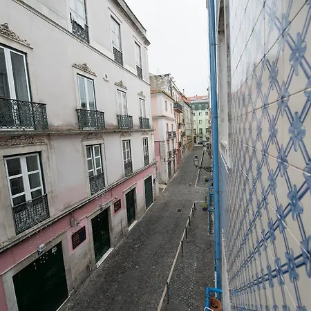 A View To A - Bairro Alto *